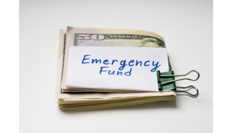 cash reserve emergency fund rainy day fund